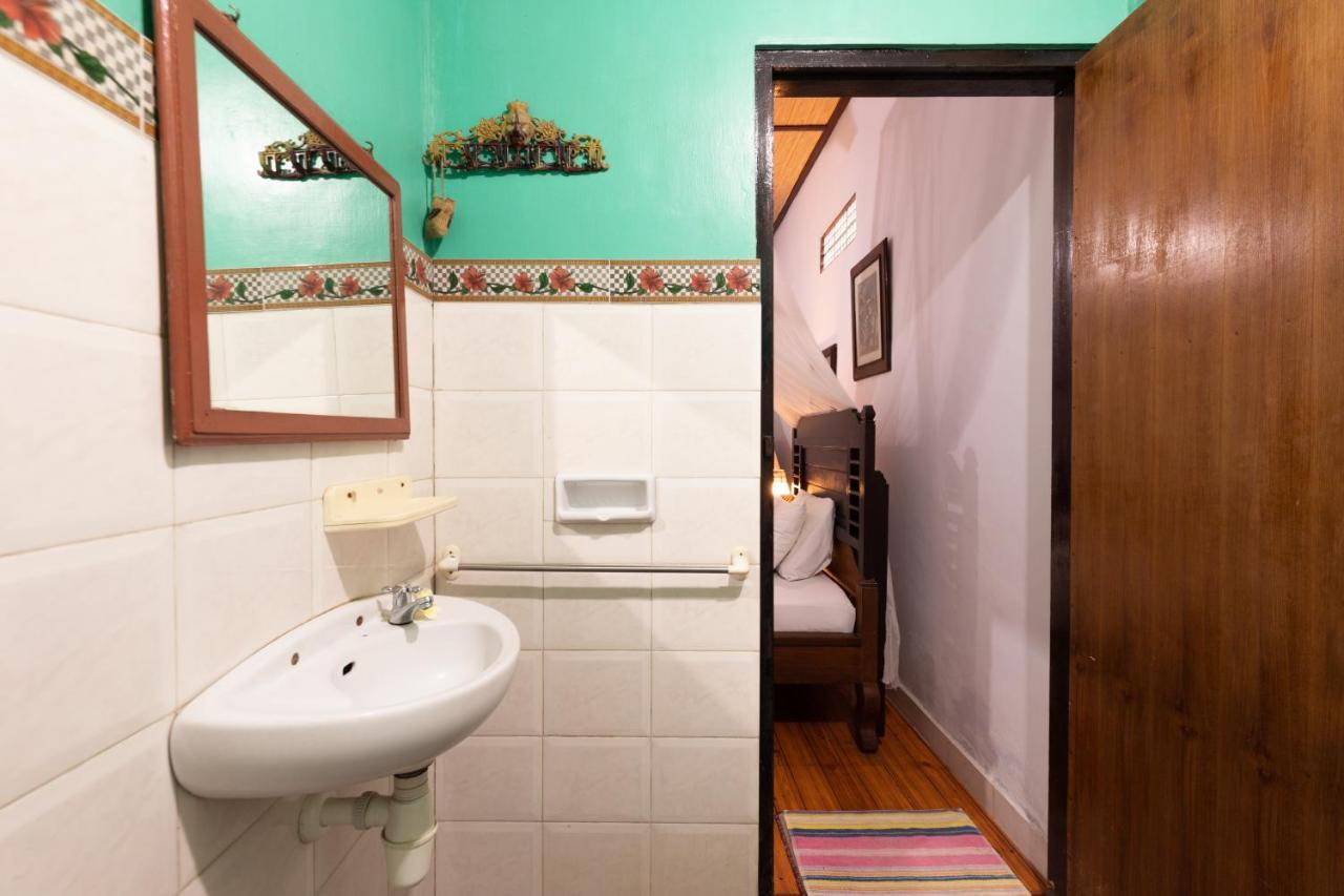 Suastika Lodge ウブド エクステリア 写真